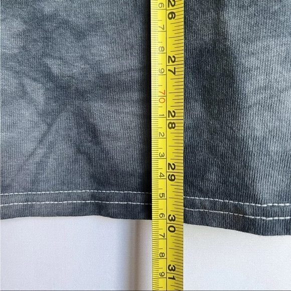 The Mountain Shirt Sz L Skull Bones Breakthrough Mens Graphic Tee Tie Dye NWOT - Picture 8 of 9
